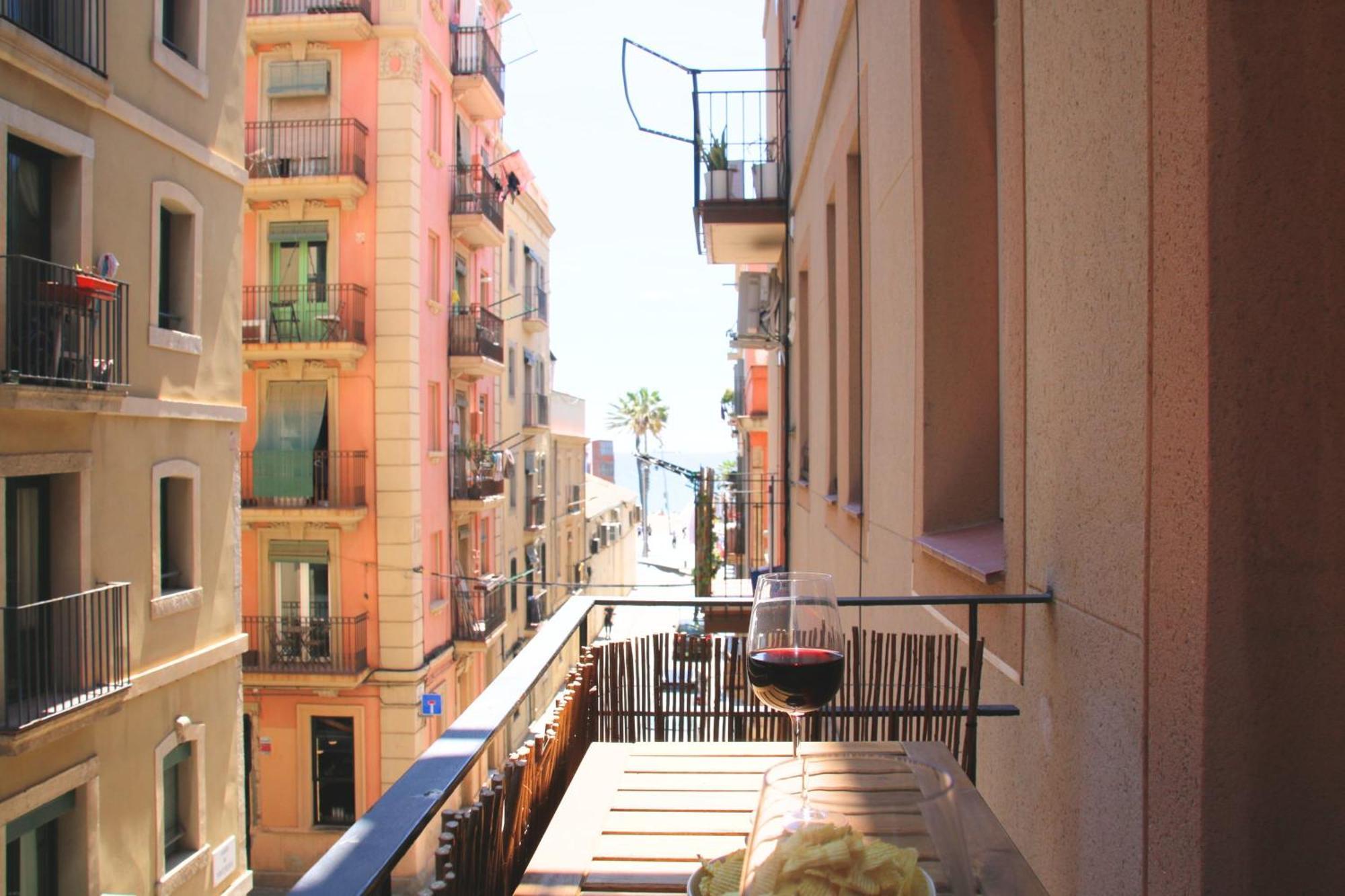 Great In Barceloneta Close To The Apartment *